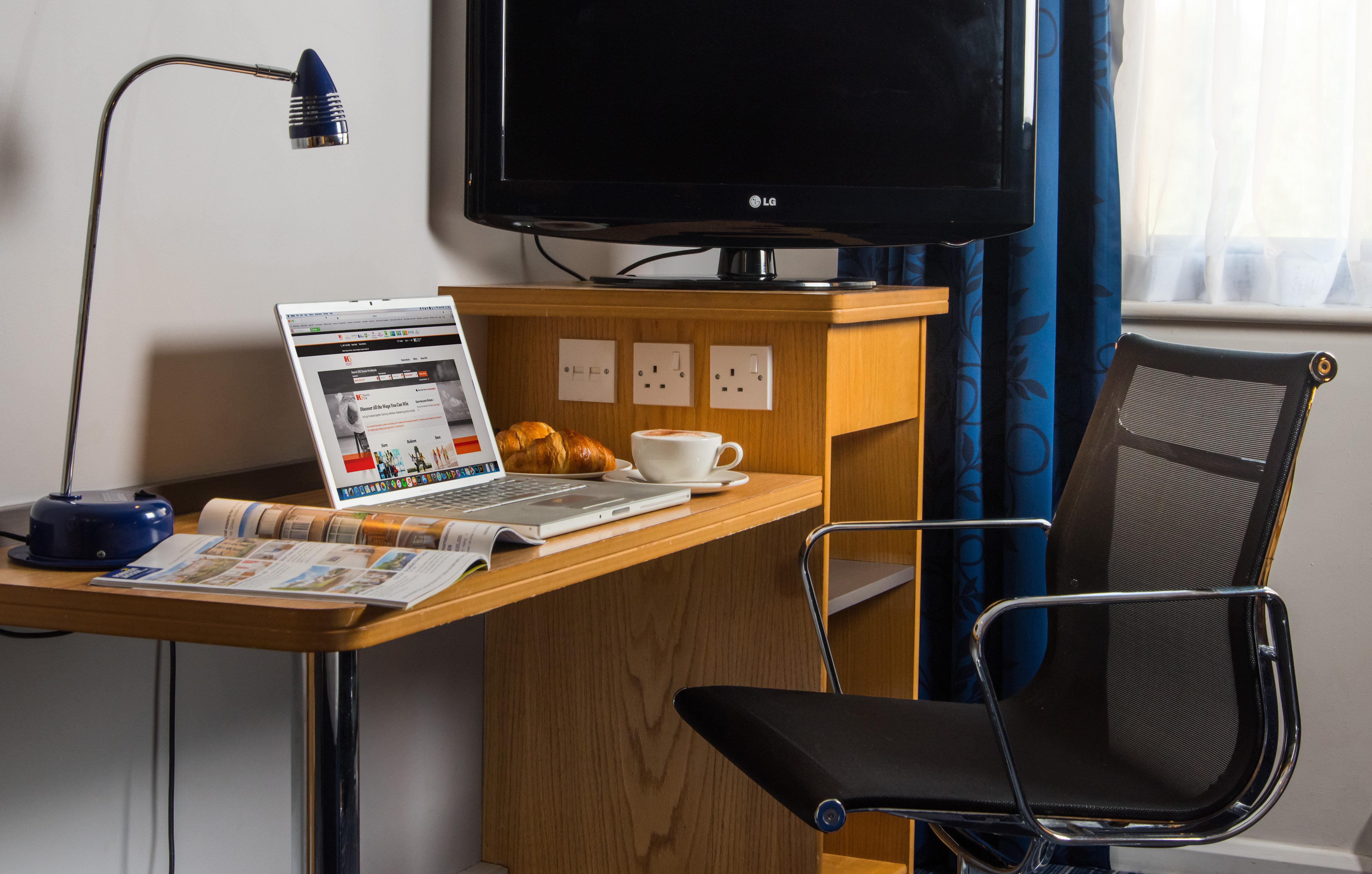 Holiday Inn Express Northampton - South By Ihg Zewnętrze zdjęcie