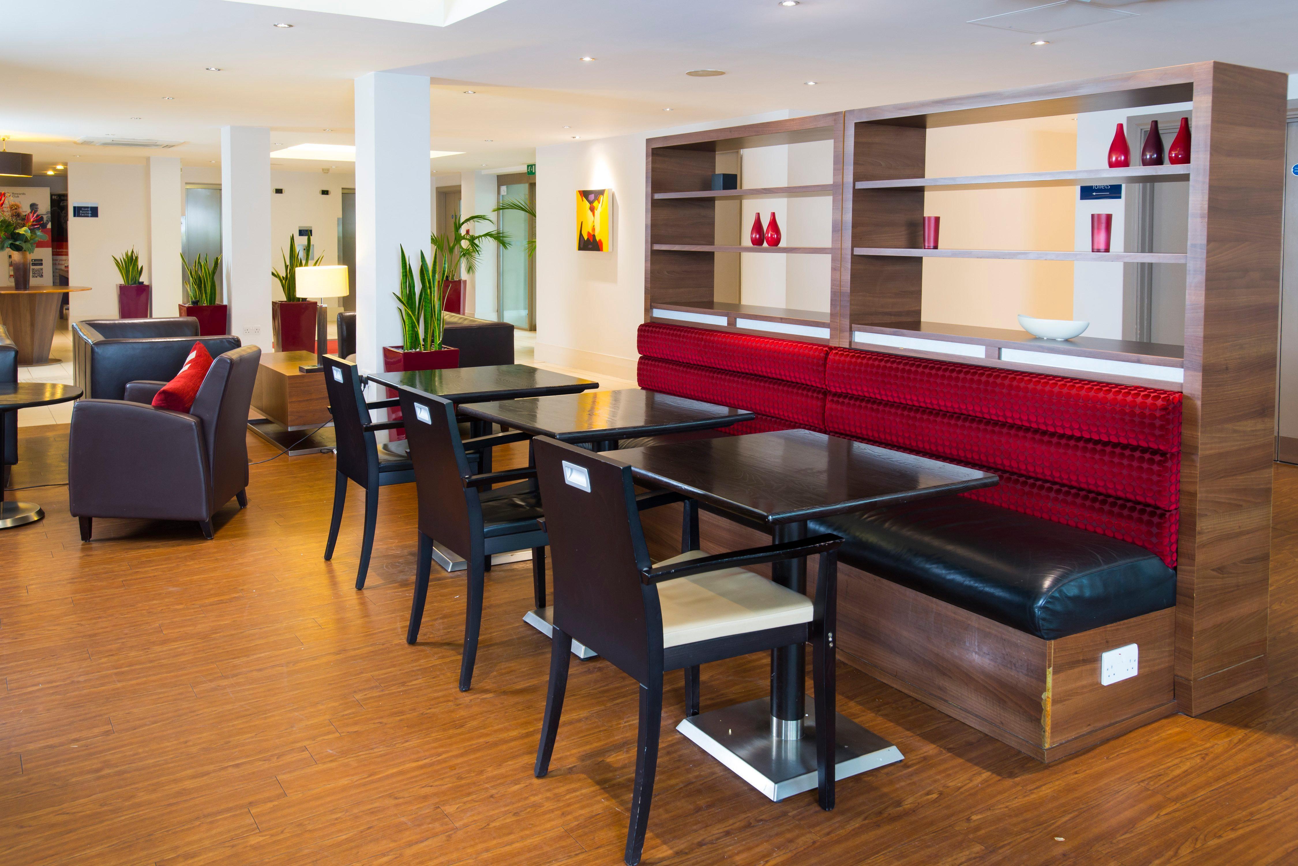 Holiday Inn Express Northampton - South By Ihg Zewnętrze zdjęcie